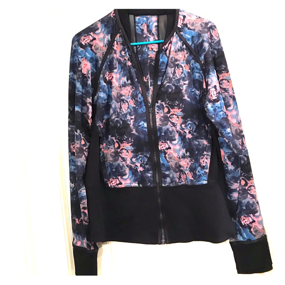 NWOT LULULEMON BOMBER JACKET WITH MESH BACK
